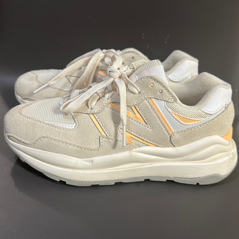New  balance sneakers
